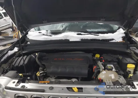 2017 Jeep Renegade Limited 4X4 from USA, damaged, VIN ZACCJBDB8HPF71761